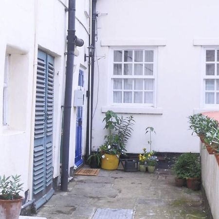 Kikas Cottage, Rear 89 Church Street, White Horse Yard Whitby Exterior foto